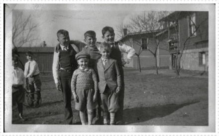 Joseph, Peter Waitkus, George RozmanPaul Waitkus, Unknown Logan’s Ferry Heights, Dombroski Avenue